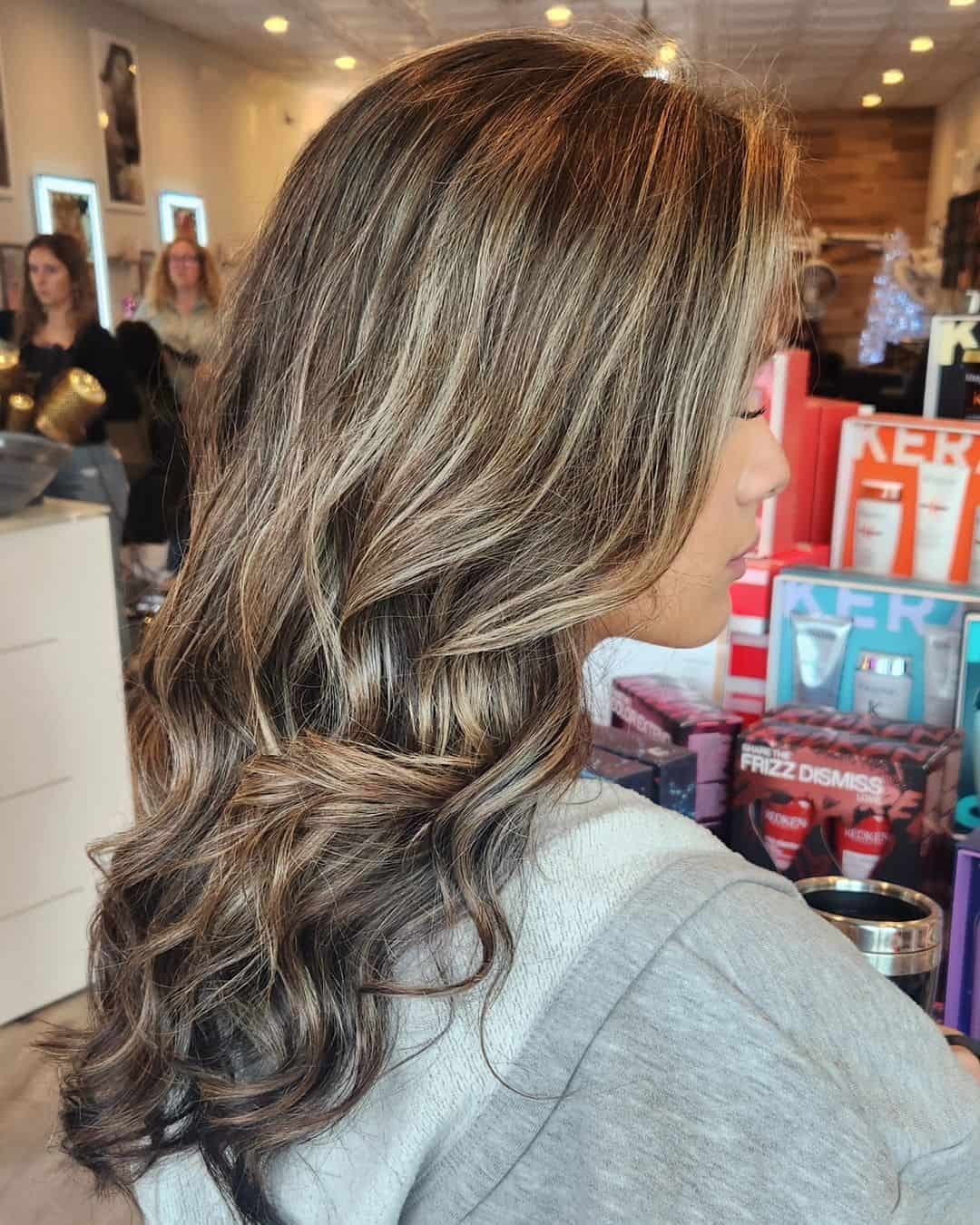 Hair Blonding Salon For Balayage & Highlights in Chesapeake, VA